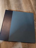 Zeldzaam groot Postzegel album  40 x 40 vellen, Ophalen of Verzenden, 10 inch