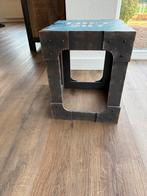 Industriële kruk / bijzettafel, Huis en Inrichting, Stoelen, Ophalen, Overige materialen, Blauw, Zo goed als nieuw