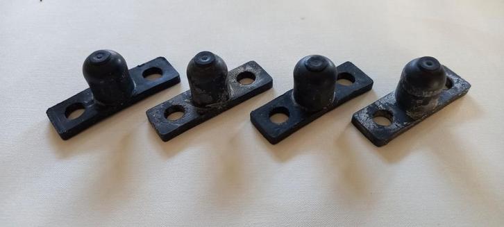 Rubberen Voetjes (voor Philips F7120, Set van 4), Audio, Tv en Foto, Platenspelers, Gebruikt, Platenspeler-onderdeel, Philips