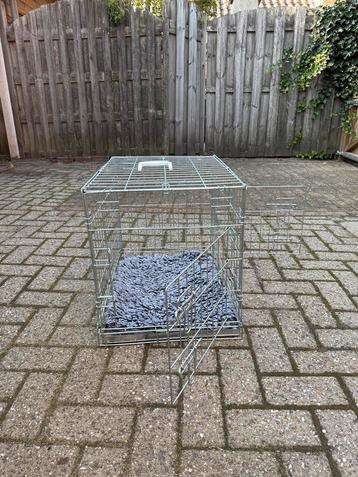 Aluminium hondenbench beschikbaar voor biedingen