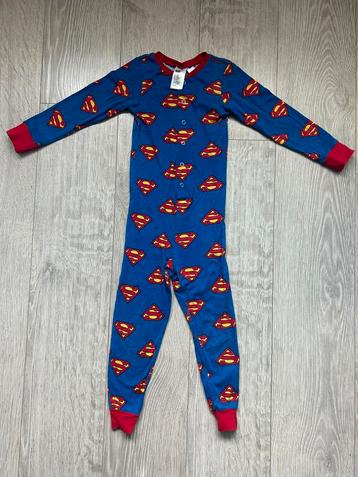 H&M superman pyjama maat 110 / 116 beschikbaar voor biedingen
