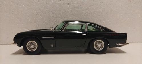 Aston Martin DB 5 donkdr groen Chrono metal 1:18 KRD, Hobby en Vrije tijd, Modelauto's | 1:18, Zo goed als nieuw, Auto, Overige merken