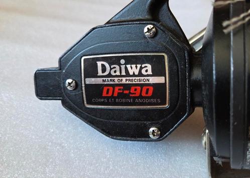 Daiwa DF-90 !, Watersport en Boten, Hengelsport | Algemeen, Zo goed als nieuw, Molen, Ophalen of Verzenden