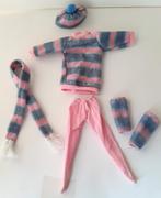 Vintage Knippie outfit #1005 voor Fleur barbie pop. Kleding., Gebruikt, Ophalen of Verzenden, Kleertjes