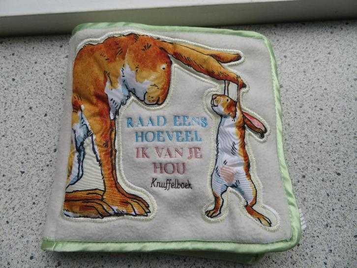 Knuffelboek konijn Hazeltje Raad eens hoeveel ik van je hou, Kinderen en Baby's, Speelgoed | Knuffels en Pluche, Zo goed als nieuw