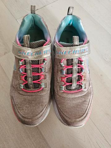 SKECHERS met elastische veters en klittenband maat 37