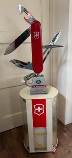 Victorinox mes  en vitrine, Ophalen, Zo goed als nieuw
