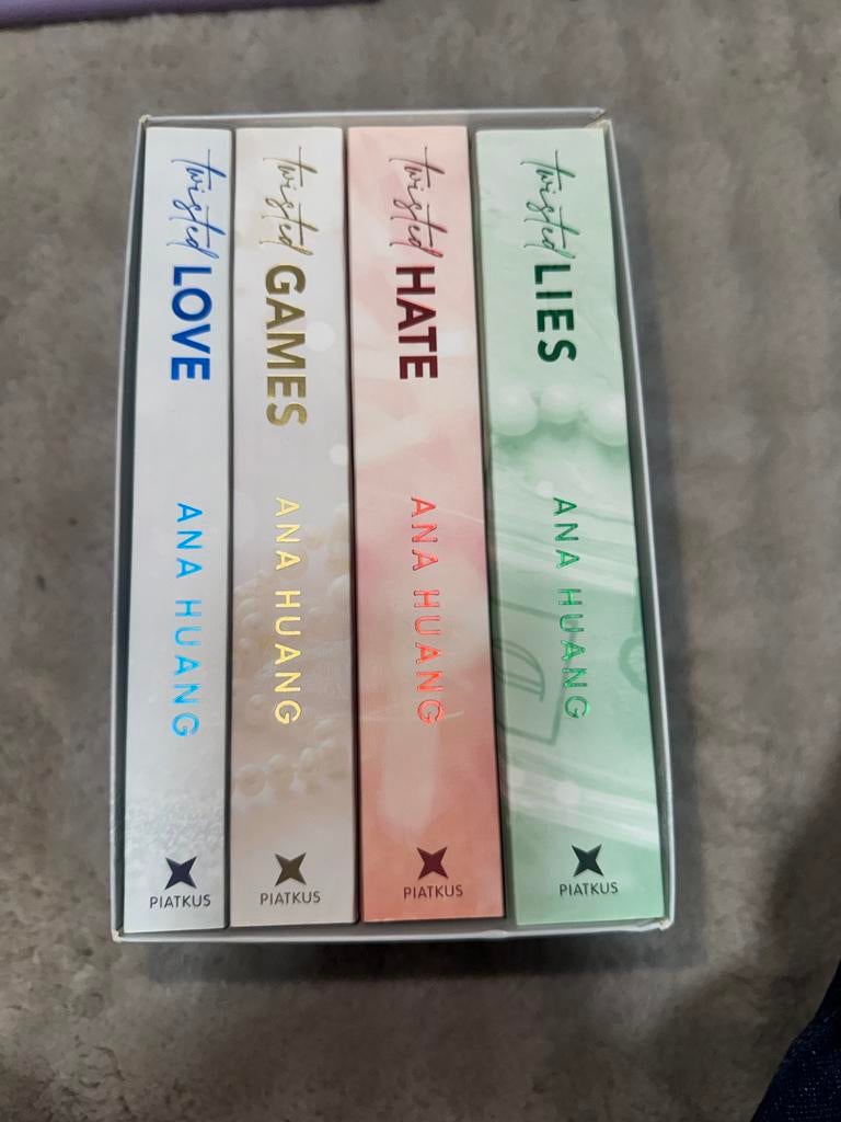 The Twisted Series - Ana Huang, Boeken, Ophalen of Verzenden, Nieuw