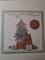 Kaart kerst kerstboom met beertje en pakjes, Ophalen of Verzenden, Nieuw, Kerst