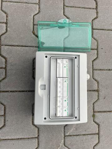 Schneider meterkast + componenten beschikbaar voor biedingen