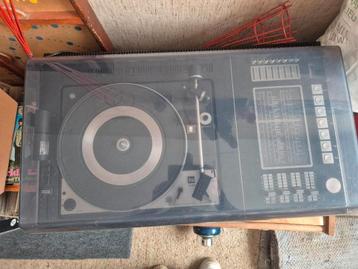 Vintage Grundig Studio 2000 4D platenspeler radio  beschikbaar voor biedingen