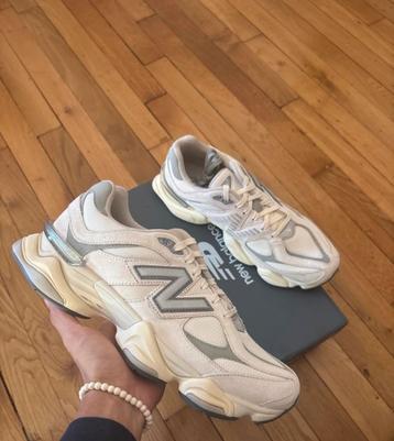 New Balance 9060 sea salt white maat 39,5 ongedragen beschikbaar voor biedingen