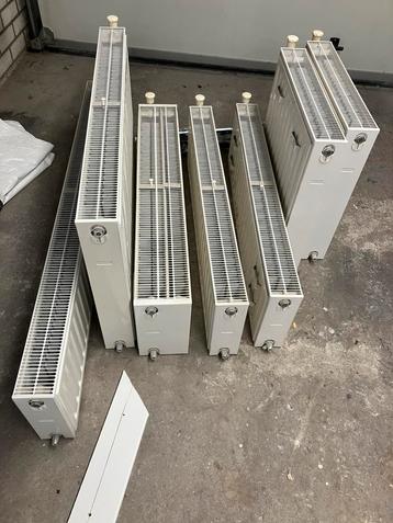 Te koop; 7 radiatoren beschikbaar voor biedingen