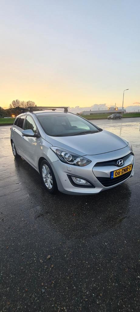 Hyundai i30 1.6 Crdi LP Crosswagon 2013 Grijs, Auto's, Hyundai, Particulier, i30, ABS, Achteruitrijcamera, Adaptieve lichten, Adaptive Cruise Control