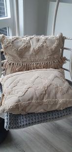 Twee Ibiza kussens 35 x 50 ecru, Huis en Inrichting, Woonaccessoires | Kussens, Ophalen of Verzenden, Zo goed als nieuw, Vierkant