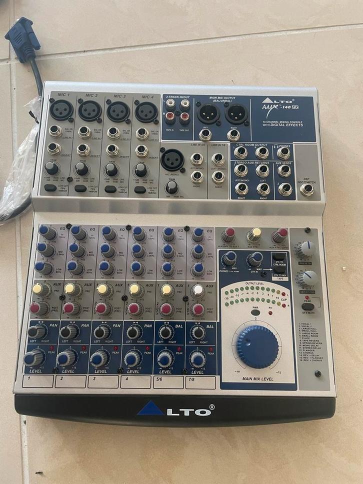 Alto AMX-140FX Mengpaneel met Effecten, Muziek en Instrumenten, Mengpanelen, Gebruikt, 5 tot 10 kanalen, Microfooningang, Ophalen of Verzenden
