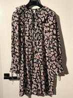 H&M - zwarte print jurk met volantkraag | maat S, H&M, Zwart, Ophalen of Verzenden, Zo goed als nieuw