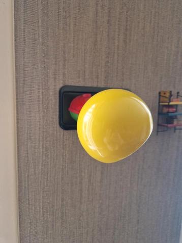 Vintag/Retro 3 kleuren stekkerlampje/wandlampje  jaren 80 beschikbaar voor biedingen
