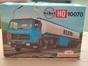Kibri H0 10070, Mercedes Benz Aral wit, Wackenhut beschikbaar voor biedingen