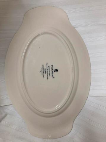 Wedgwood Edme Serveerschaal beschikbaar voor biedingen
