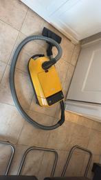Miele stofzuiger, Witgoed en Apparatuur, Stofzuigers, Gebruikt, Stofzuiger, 1600 tot 2000 watt, Ophalen
