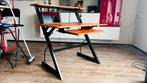 StudioTafel / Bureau met ingebouwde 230v verdeel doos, Ophalen, Gebruikt