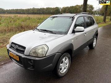 Hyundai Tucson 2.0i 4WD Style Airco/Camera/Lm/Trekhaak/schui beschikbaar voor biedingen