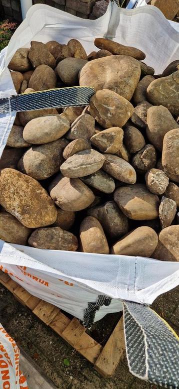 Maaskeien, Zwerfkeien, Keien, Grote stenen  beschikbaar voor biedingen