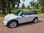 Mini 1.6 ONE Cabrio 2013 Grijs metallic, Auto's, Voorwielaandrijving, 4 cilinders, Cabriolet, 4 stoelen