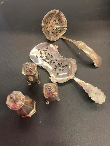 Prachtig antiek zilver lot voor de handelaar beschikbaar voor biedingen