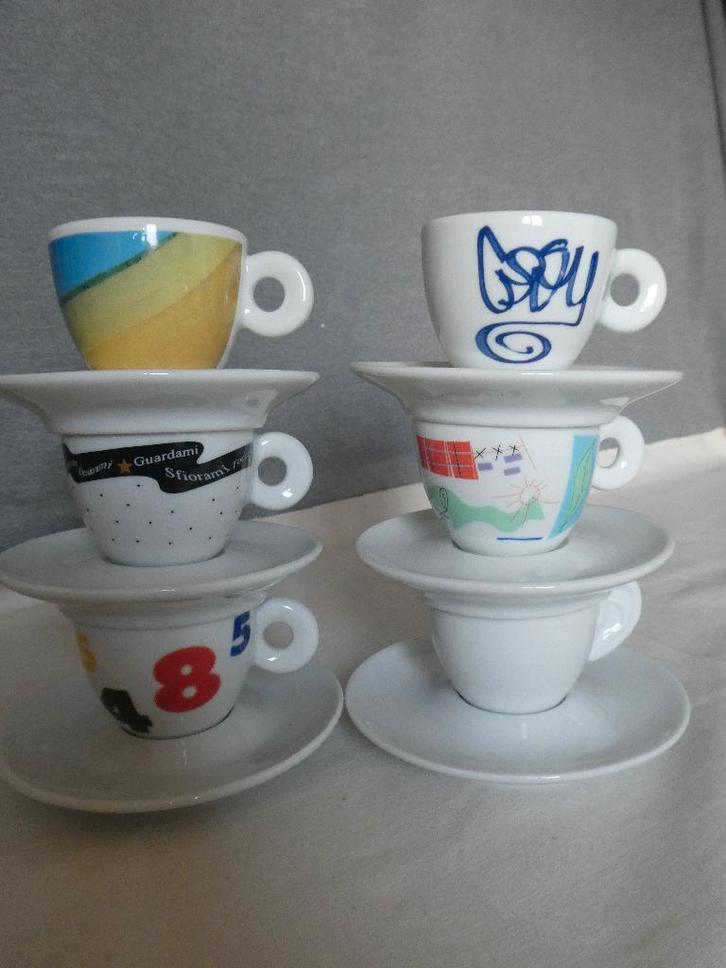 6x Illy Art Collection Espressokopje 1993 - Arti e Mestieri, Huis en Inrichting, Keuken | Servies, Zo goed als nieuw, Kop(pen) en/of Schotel(s)