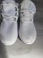 Witte Adidas heren schoenen, Sport en Fitness, Basketbal, Schoenen, Ophalen of Verzenden, Zo goed als nieuw