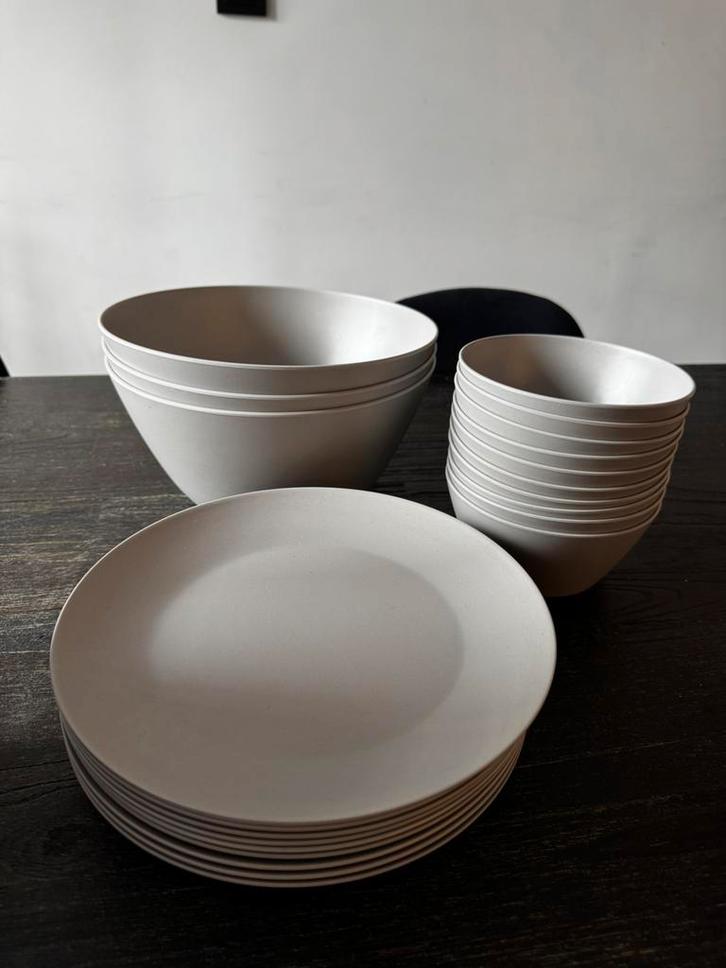 Melanine buiten/camping serviesset effen grijs, Huis en Inrichting, Keuken | Servies, Zo goed als nieuw, Bord(en), Overige stijlen