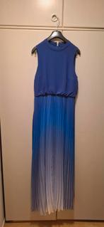 Mooie feestelijke lange jurk. 1 x gedragen bij een huwelijk., Kleding | Dames, Gelegenheidskleding, Ophalen of Verzenden, Zo goed als nieuw