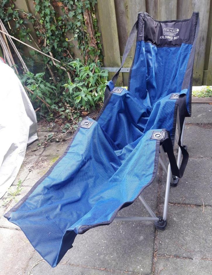 HelloGoodbye Trail Folding Camping Ligbed opvouwbaar, Caravans en Kamperen, Kampeermeubelen, Gebruikt, Campingstoel, Ophalen