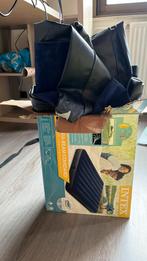 Inflatable mattress, Ophalen, Zo goed als nieuw