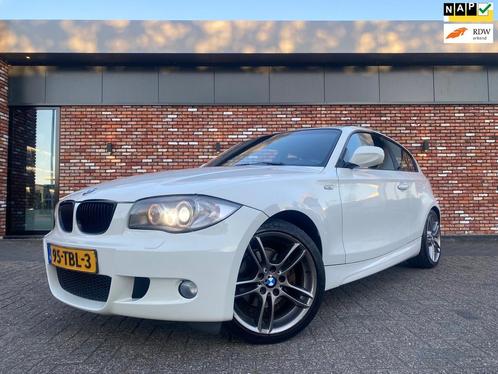BMW 1-serie 120i M Pakket Cruise 18inch Schuifdak Leer, Auto's, BMW, Bedrijf, Te koop, 1-Serie, ABS, Airbags, Airconditioning
