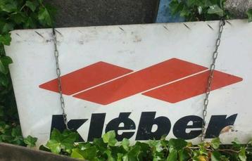 Reclamebord Kleber beschikbaar voor biedingen