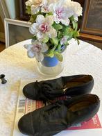 Oude Schoenen etalage man, Ophalen of Verzenden