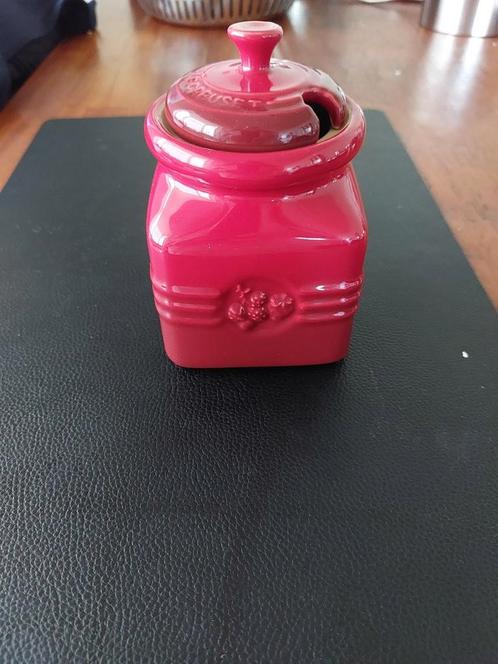 Le Creuset jampot Cerise, Huis en Inrichting, Keuken | Keukenbenodigdheden, Gebruikt, Ophalen of Verzenden
