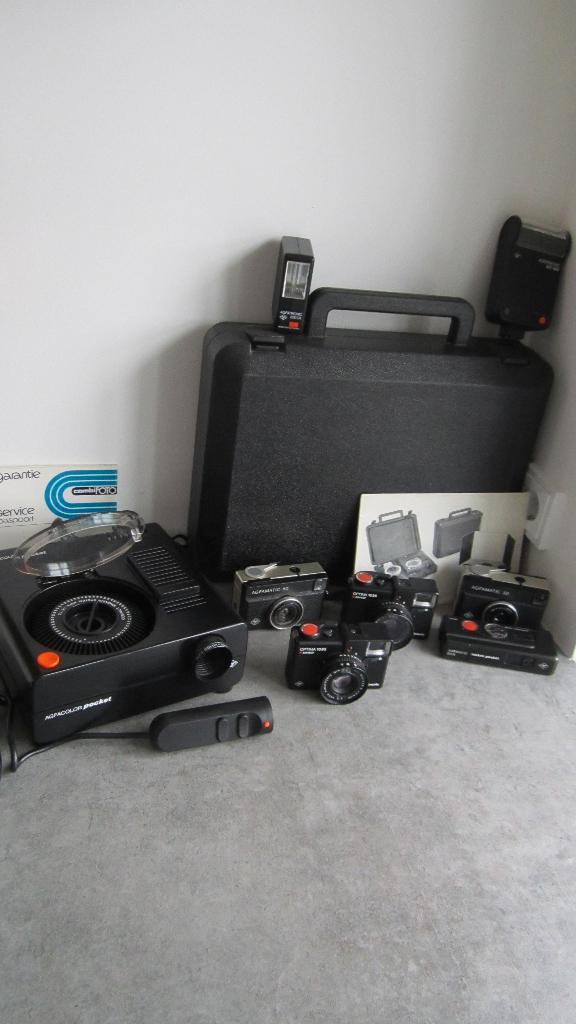 Agfa verzameling o.a 2x een AGFA Optima 1035, Audio, Tv en Foto, Fotocamera's Analoog, Gebruikt, Compact, Overige Merken, Ophalen of Verzenden