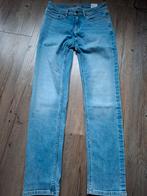 KUYICHI Suzie slimfit jeans W28 L32, Kleding | Dames, Spijkerbroeken en Jeans, Blauw, KUYICHI, Nieuw, Ophalen of Verzenden