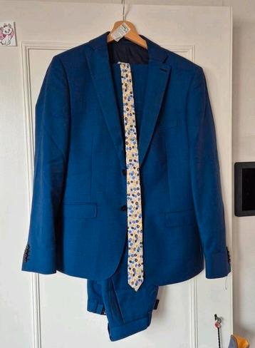 Strak Blauw Slim Fit Pak – Maat 44 beschikbaar voor biedingen
