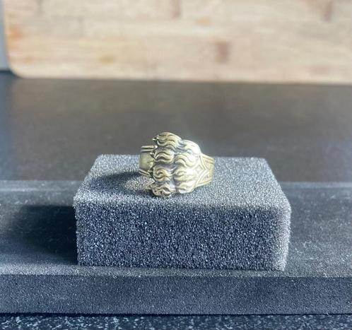 Vintage handmade spoon ring - Brass N.2, Sieraden, Tassen en Uiterlijk, Ringen, Nieuw, Dame of Heer, Kleiner dan 17, Goud, Overige materialen