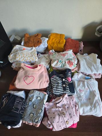 MEGA kledingpakket baby maat 50-56 beschikbaar voor biedingen