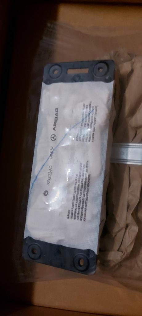 Mercedes-Benz Passagiersairbag A 167 860 77 01 - Nieuw, Auto-onderdelen, Carrosserie en Plaatwerk, Bumper, Mercedes-Benz, Nieuw
