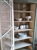 Hoge smalle ondiepe kast met antieke deur, landelijk groen, Ophalen of Verzenden