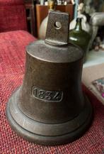 Grote Zware Antieke Bronzen Bel met Klepel - 1834, Antiek en Kunst, Ophalen of Verzenden, Brons