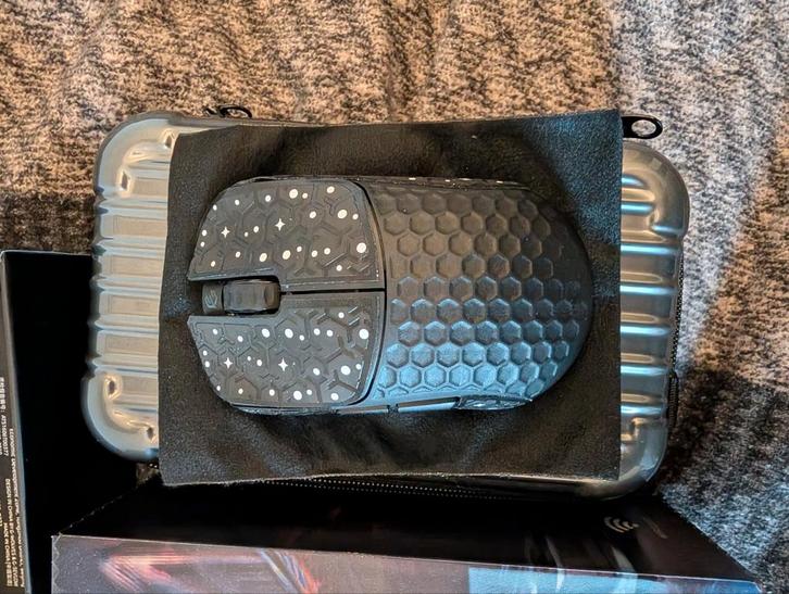 G-Wolves HTX Mini 8K Draadloze Gaming Muis - Zwart, Computers en Software, Muizen, Nieuw, Muis, Rechtshandig, Draadloos, Gaming muis