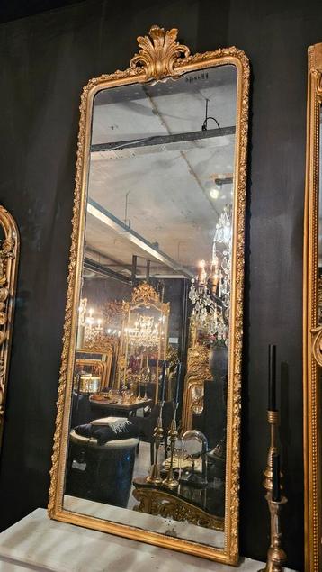 Antieke spiegel met origineel kwik spiegelglas..(1.87 hoog.) beschikbaar voor biedingen